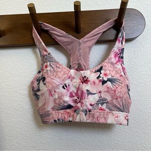 Marika sports bra